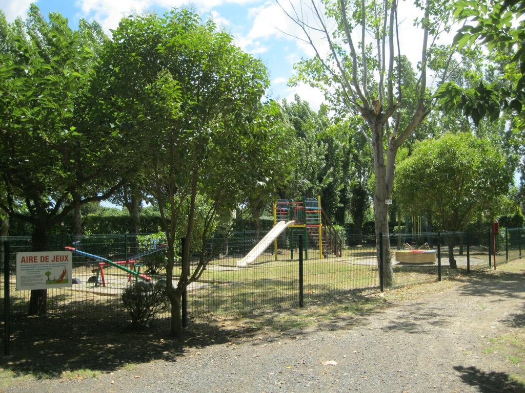 Camping Le Rebau Montblanc Ngoại thất bức ảnh